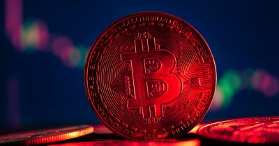 US Bitcoin ETFs see $2.8B in outflows during record nine-day streak