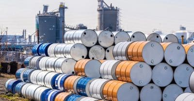 Treasuries rise as oil prices fall to lowest levels in over a month
