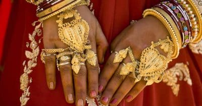 Indian gold prices fall below pre-duty-hike levels as global prices drag domestic markets lower