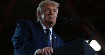 Trump criticizes Iran, questions pact to reopen Strait of Hormuz