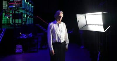 Geoffrey Hinton criticizes Musk’s xAI, warns of growing risks in AI development