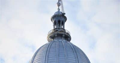 Illinois passes law to tax crypto transfers starting 2027