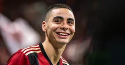 Miguel Almiron becomes first player sent off for covering his mouth at the World Cup