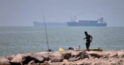 Iran agrees to long-term nuclear inspections as US eases sanctions and opens the Strait of Hormuz