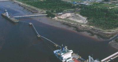 Pakistan seeks LNG amid Strait of Hormuz disruptions impacting energy flows