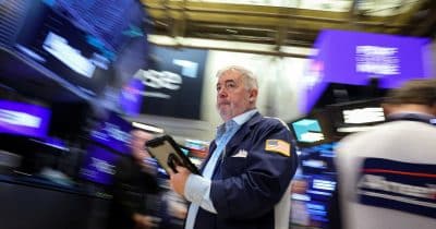 Wall Street ends higher as US-Iran tensions ease, but crypto stays skeptical