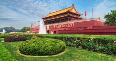 China June PMI at 51.7, below forecast but indicates manufacturing growth