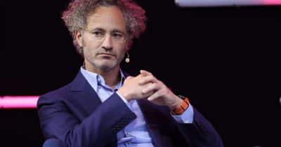 Palantir CEO criticizes OpenAI and Anthropic for overselling AI to businesses