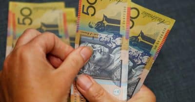 Emerging-market traders shift to euro and Australian dollar as US dollar strengthens