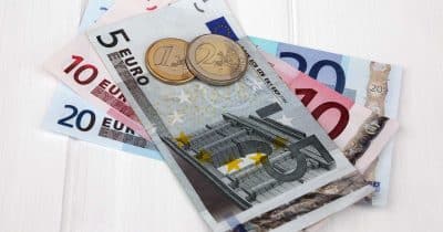 Euro bears return as surging oil prices test currency rebound