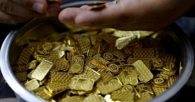 Gold steadies near $4,140 as investors weigh Middle East conflict against rate hike fears