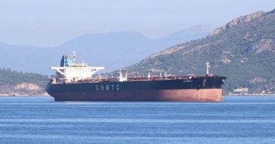 Missile strike hits tanker in Strait of Hormuz amid US-Iran tensions