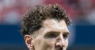 Sunderland signs Thomas Meunier as free agent on two-year deal