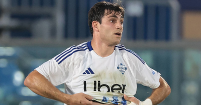 Southampton opens talks to sign Iván Azón from Como for €10M