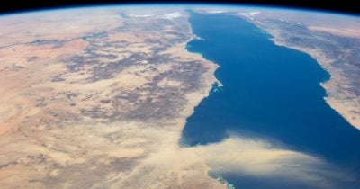 Iranian plane lands in Yemen, raising Red Sea strategic concerns
