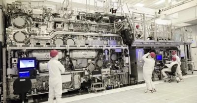 ASML plans 30% increase in low-NA EUV production capacity by 2027