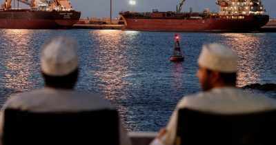 US targets Iranian naval assets amid Strait of Hormuz tensions