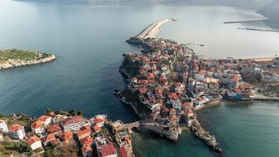 Russian strike on cargo ship in Black Sea kills five, threatening global commodity flows