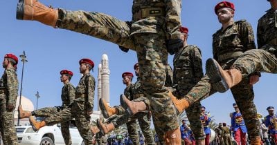 US strikes Iran, Houthis threaten Saudi shipping amid ceasefire talks