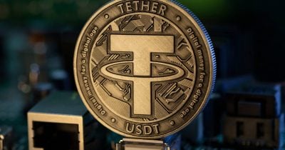 Tether’s USDT market cap falls by $5B in 60 days, raising liquidity questions across crypto