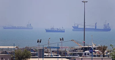 Iran delays US talks on Strait of Hormuz, pressures Trump amid tensions