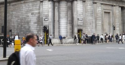Short gilts surge as markets slash expectations for BOE hike in september