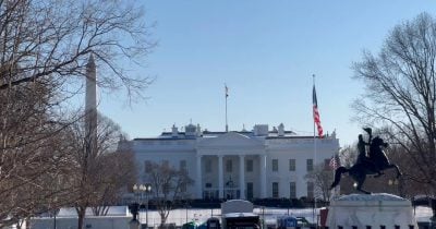 White House considers emergency fuel export limits to ease gas prices