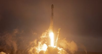 SpaceX rallies 9% ahead of first EPS report amid high short interest and lock-up expiration
