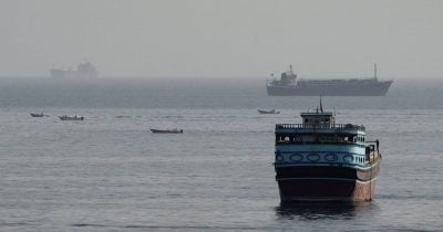 Iran ties Strait of Hormuz status to US actions amid ongoing tensions