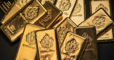 Gold futures surge above $4,400/oz after US economy sheds 23,000 jobs in July