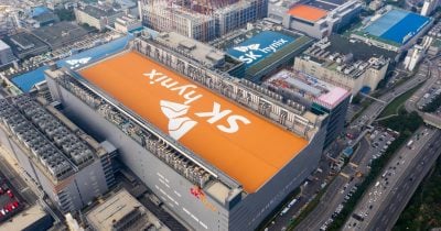 SK Hynix weighs $3 billion stake sale in China chip facility