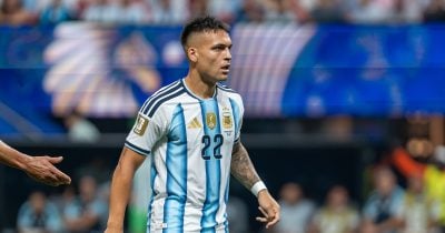 Barcelona considers Lautaro Martínez as backup option if Julián Álvarez deal falls through