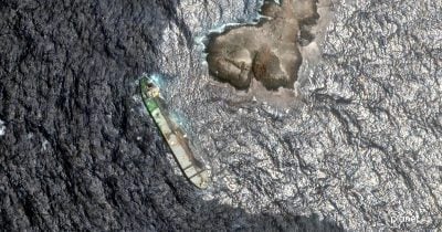 Oman oil spill from Russian tanker threatens coastal ecosystems