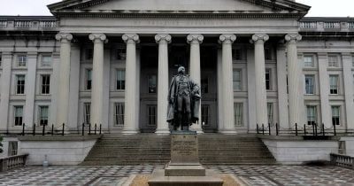 AI debt sales drive US Treasury yields higher, impacting gold market