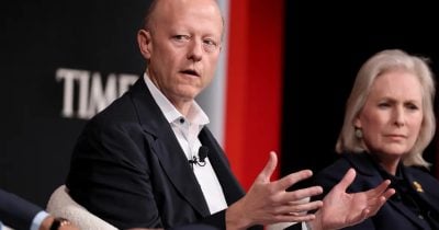 Cathie Wood says Visa and Mastercard analysts are sleeping on Circle’s disruption