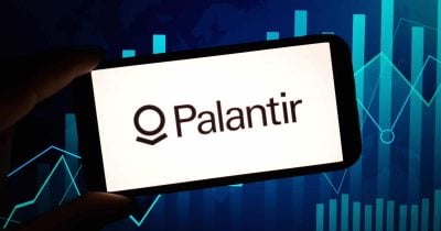 Palantir loses $875M contract, raising questions about sky-high stock valuation