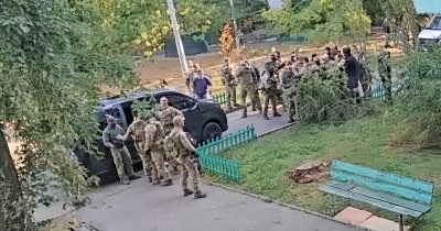 Ukrainian intelligence agencies clash in Kyiv, highlighting internal tensions