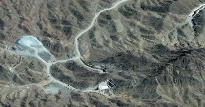 Trump warns of possible US strike on Iran’s Pickaxe Mountain