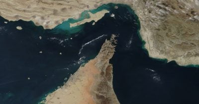 US Navy maintains control of Strait of Hormuz amid Iranian threats