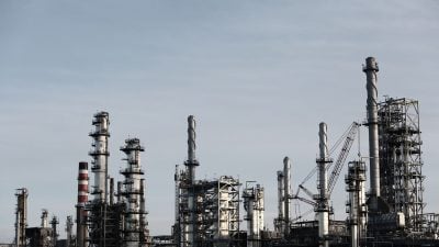 Costco limits motor oil sales amid US-Iran conflict shipping disruptions